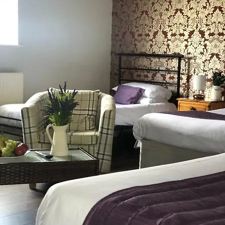 Norfolk Arms 3*